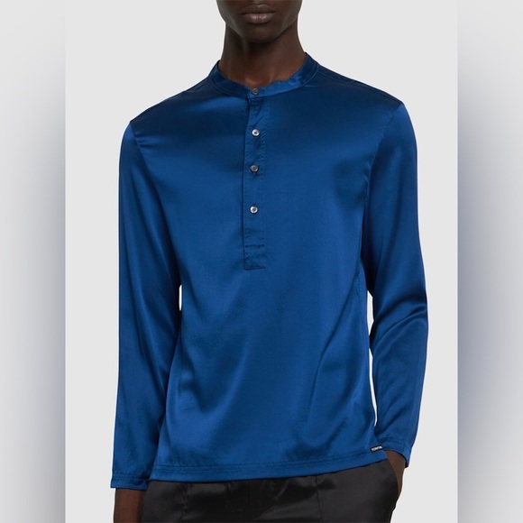 TOM FORD
Henley Long-Sleeve Silk pajama shirt NWOT - Picture 4 of 5